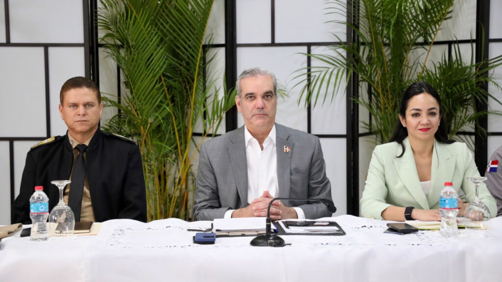 Presidente Abinader encabeza reunión de seguimiento al Plan de Seguridad Ciudadana