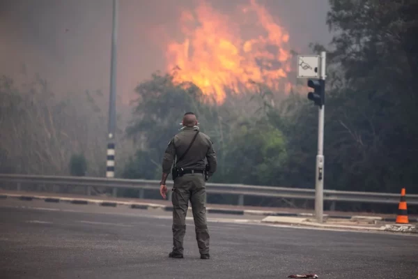 Israel declara emergencia nacional por incendios forestales al oeste de Jerusalén