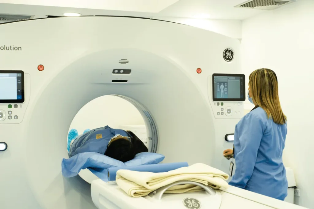 Hospital Jaime Mota reactiva servicio de tomografía y habilita nuevo comedor institucional