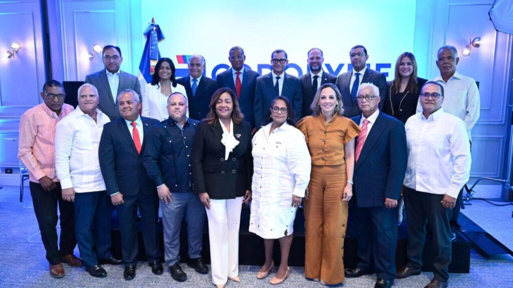 Ministro de Trabajo afirma que actual proyecto de reforma laboral no es una imposición, sino fruto del consenso