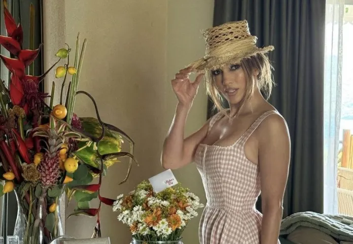 Jennifer Lopez celebró el Día de las Madres desde República Dominicana