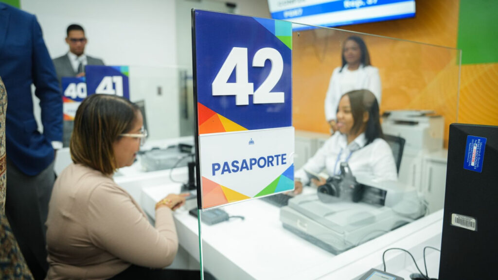 San Cristóbal estrena moderna oficina de Pasaportes con horario extendido para mayor comodidad ciudadana